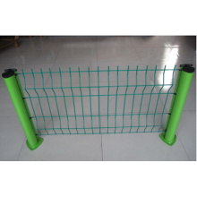 PVC-coated Triangle Bending Fence 50*200mm for house protection